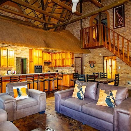 Adventure Bush House Villa Marloth Park Bagian luar foto